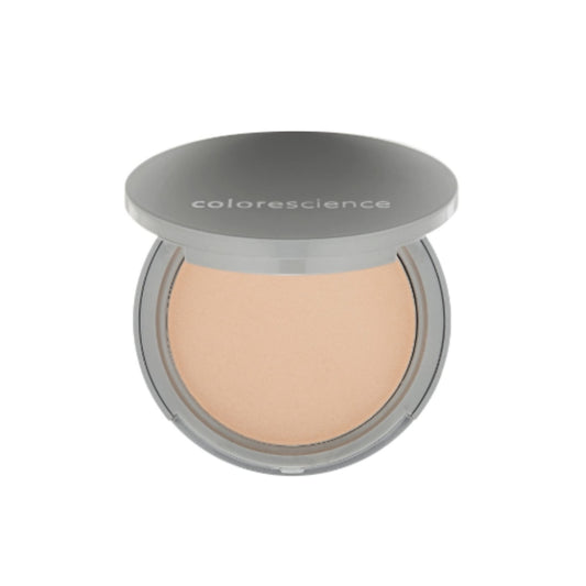 Champagne Kiss Illuminator - Colorescience®