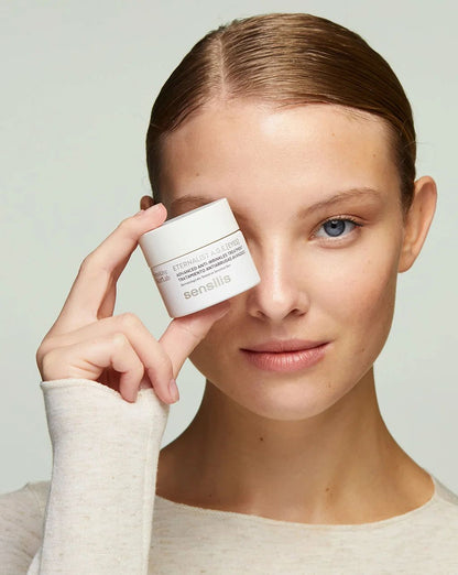 Eternalist A.G.E Contorno ojos SENSILIS