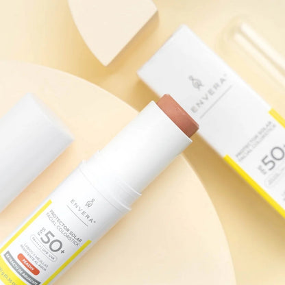 Peachy barra de protector solar con color Envera